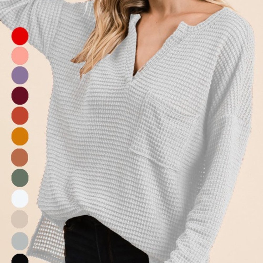 POPCORN WAFFLE TOP WITH FRONT POCKET AND SIDE SLIT